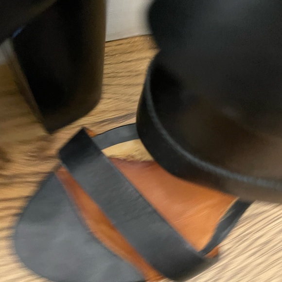 Givenchy Sandal Pumps - Picture 3 of 6